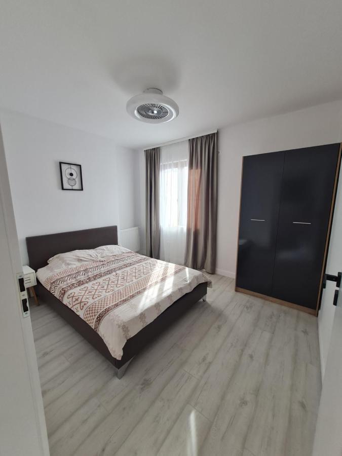 טימישוארה Toronto Deluxe Residence מראה חיצוני תמונה